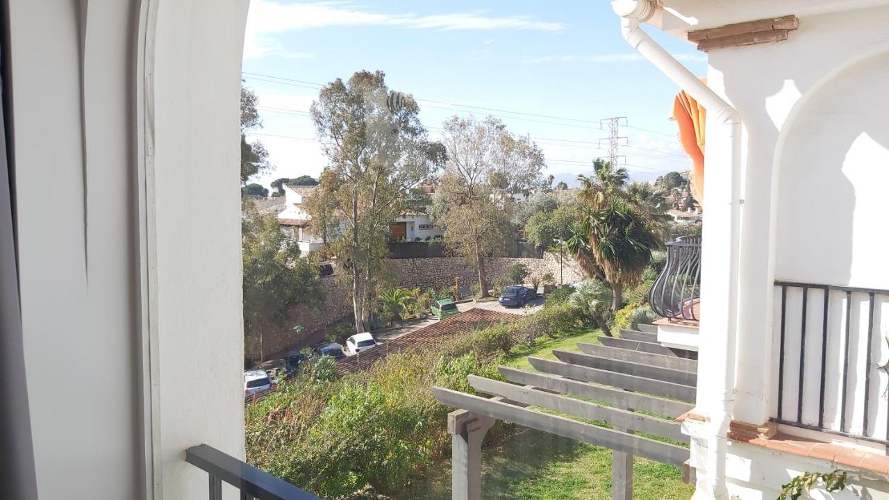 Del Parque Flats Interpares Swimmingpool Apartment Malaga Exterior photo